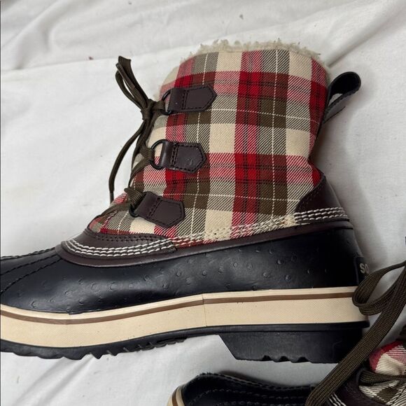 Sorel Women’s Tivoli Ankle Waterproof Red Plaid Lace Up Boots. Size 9.5. - Picture 7 of 12